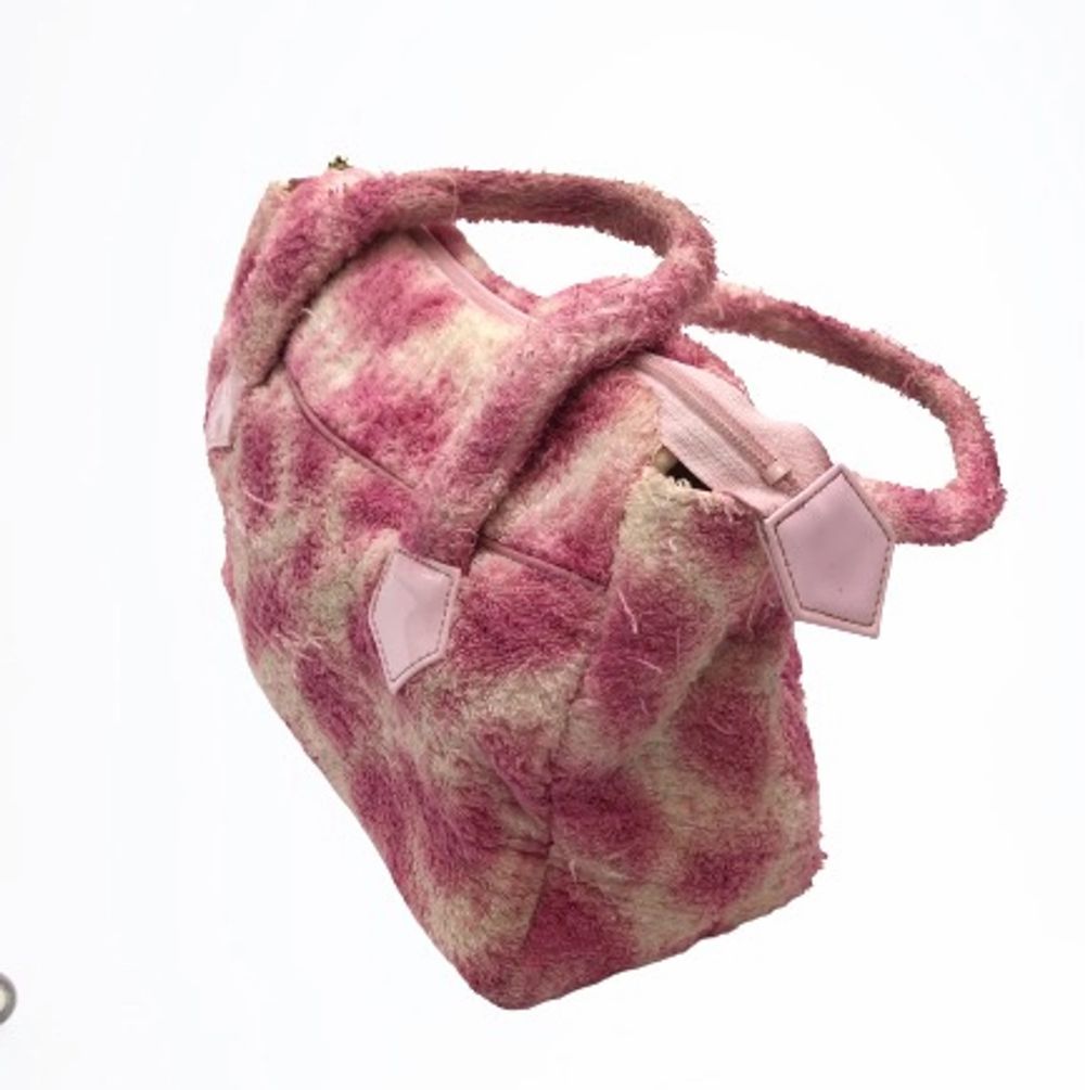 Vivienne Westwood Y2K Fluffy Pink Bag, Bra skick, Y2K, Rätt så sällsynt, Öppen för alla bud. Väskor.
