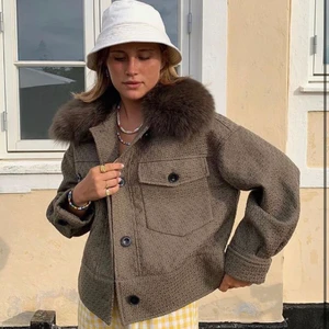 SÖKER DENNA MEOTINE JACKA - Söker denna meotine jacka i färgen army. Storlek S-M. Kan betala bra..!😍💫❤️‍🔥💕