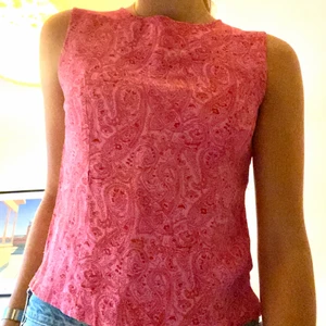 rosa topp - Jättefin topp med coolt mönster😻🦩