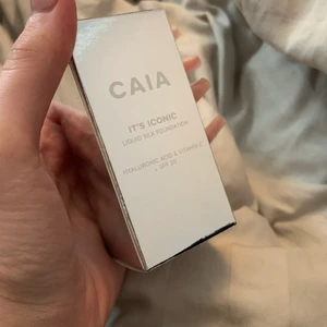 CAIA Foundation  - oöppnad och såklart aldrig använd, köpte fel färg , köpare står för frakt☺️