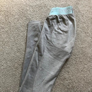 Gymshark träningsbyxor - Träningsbyxor från gymshark, väldigt mjuka och sköna 