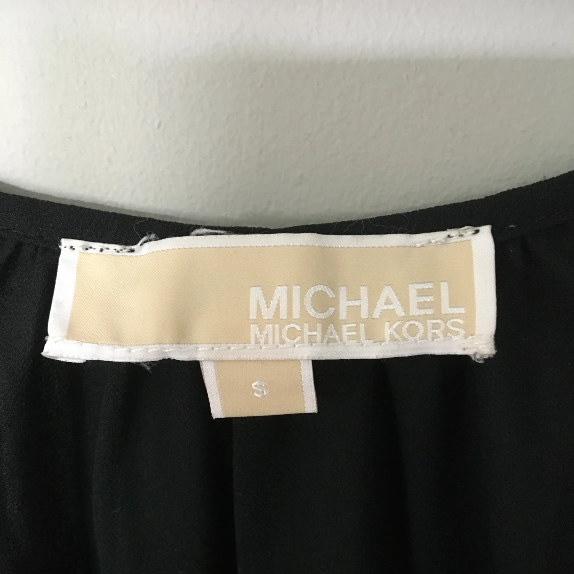 Michael Kors och Hollister small  - 90