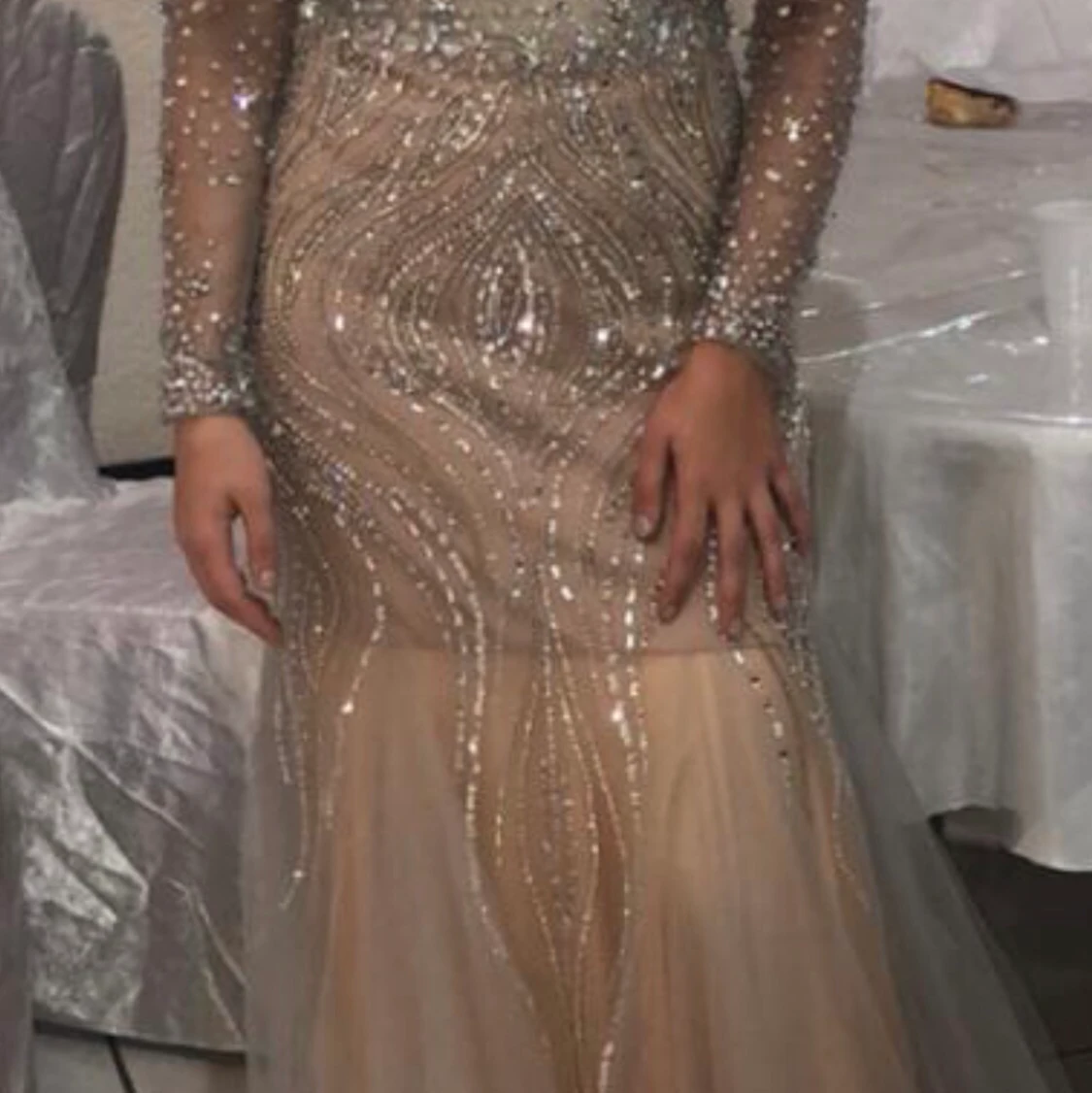 festklänningar i fint skick