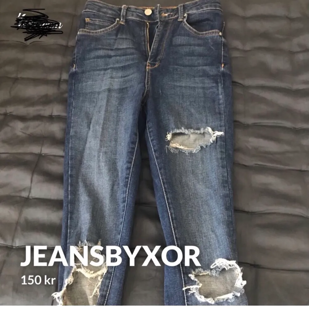 Ett par snygga högmidjade jeansbyxor i strl Xs, från Gina Tricot. + frakt. Jeans & Byxor.