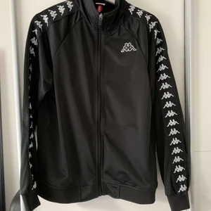 Kappa Set - Fint skick, endast använd ett fåtal gånger. 500 kr för båda, eller 300 kr styck.  