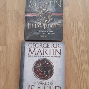 Game of Thrones Böcker  - Står på svenska ♡ Den ena är andra delen från serien och den ljusgråa boken är storyn innan serien ^^ Går att köpa separat men priset är för båda tillsammans