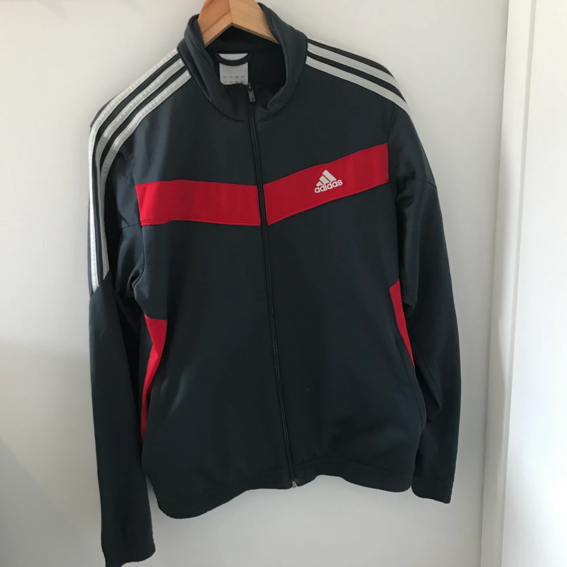 Adidas tröja