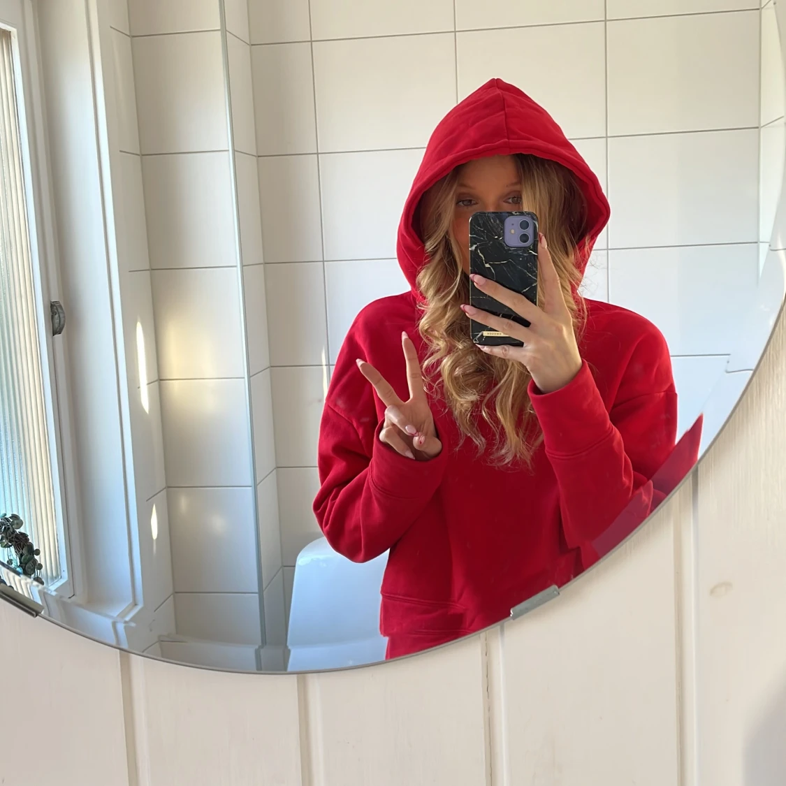 röd hoodie från Zara - 90