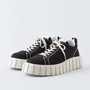 Eytys Skor - Snygga eytys skor, använda max 5 gånger. Nypris 1600kr. Stl 40 men passar även 39.