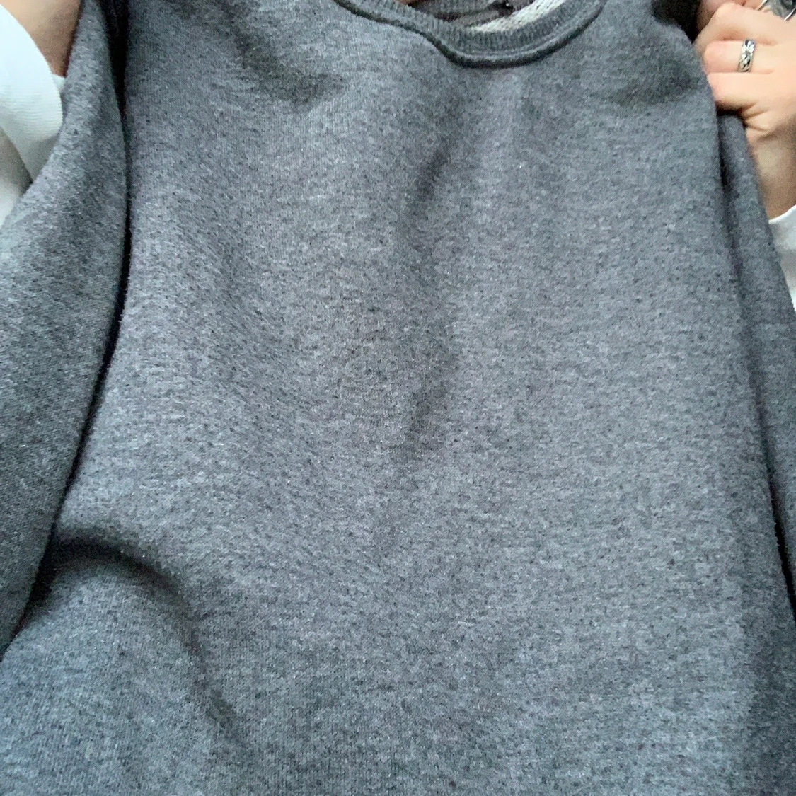 Grå tröja - 91