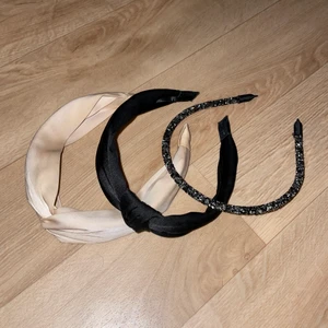 Fina diadem i bra skick - Fina diadem i bra skick, knappt använda. 10kr/st + frakt 💕