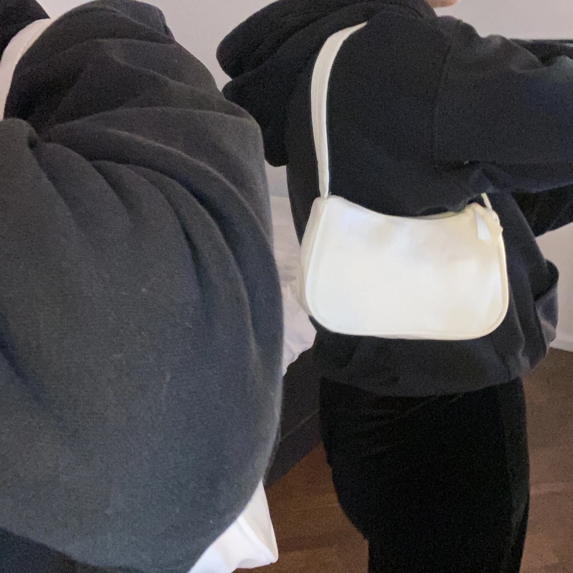 Vit rymlig handväska  - 91