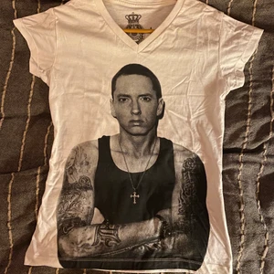 Eminem T-shirt - From one Stan to another! ⭐️🎤 Säljer min Eminem t-shirt från märket Prince & Young. 