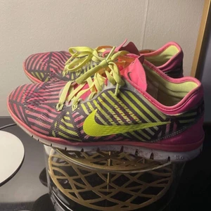 Nike - Nike i storlek 39. Bra skick