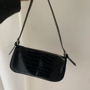 Svart väska - En fin svart väska från gina tricot💕💕