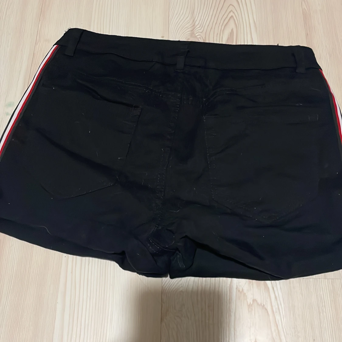 AMISU shorts storlek 34