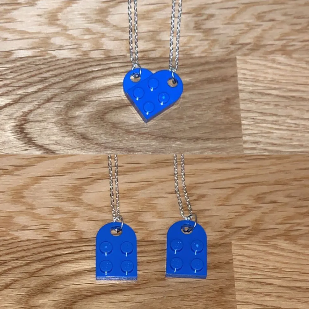 Sex stycken halsband (3par) med lego hjätan💕 säljer för 150kr (för ett par). Kan skicka fler elr bättre bild om de önskas💕 färgerna är dom på bilderna (❌röda,grå sålda❌). Accessoarer.