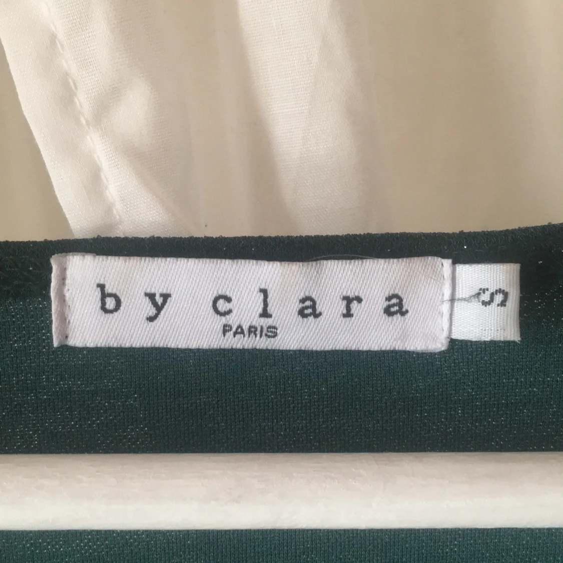 Söt mörkgrön klänning  - 90