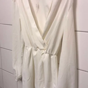 Fin klänning från Nelly - Aldrig använd. 