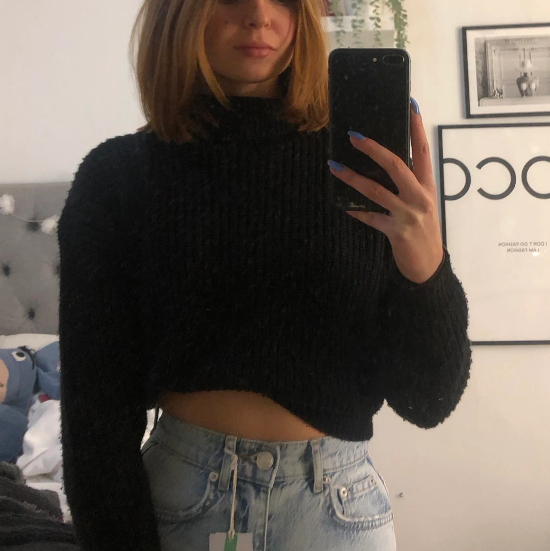 Svart stickad tröja