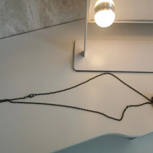 Halsband - Harry potter golden snitch, något skavd. 