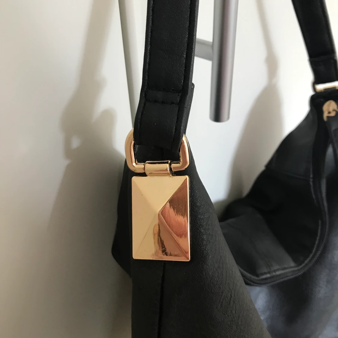 Svart väska - 90