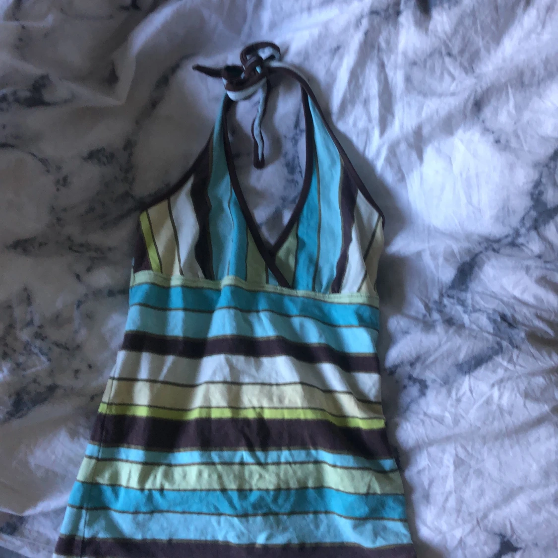 Mönstrad halterneck - 91