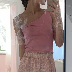 Om shulder topp - Köparen står för frakt!