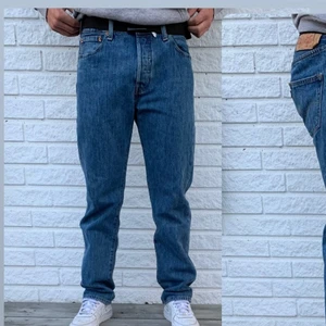 Levi’s 501  - Levi’s 501 använda endast 4 gånger. Inga skador eller fläckar, som nya. Strl 30/30