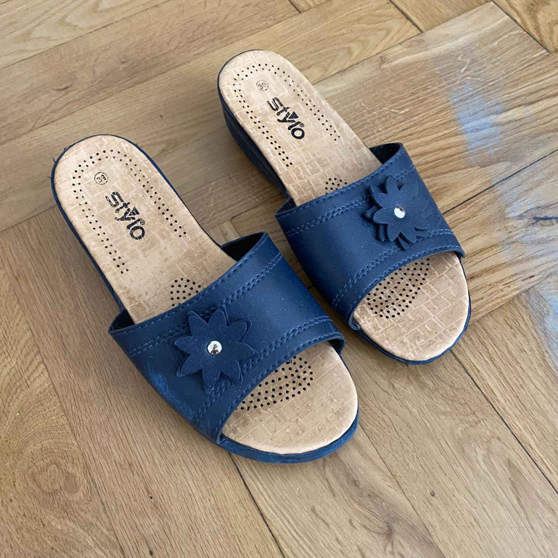 Somriga y2k kjolar!!!! + sandaler - 91