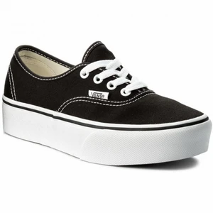 Vans Authentic Platform  - Superfina och sköna Vans med hög sula, modellen heter Authentic Platform. Skorna är knappt använda och är i nyskick! 