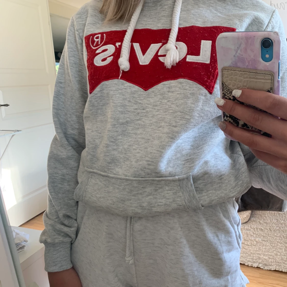 Levis tröja, ganska använd o skön  - 91