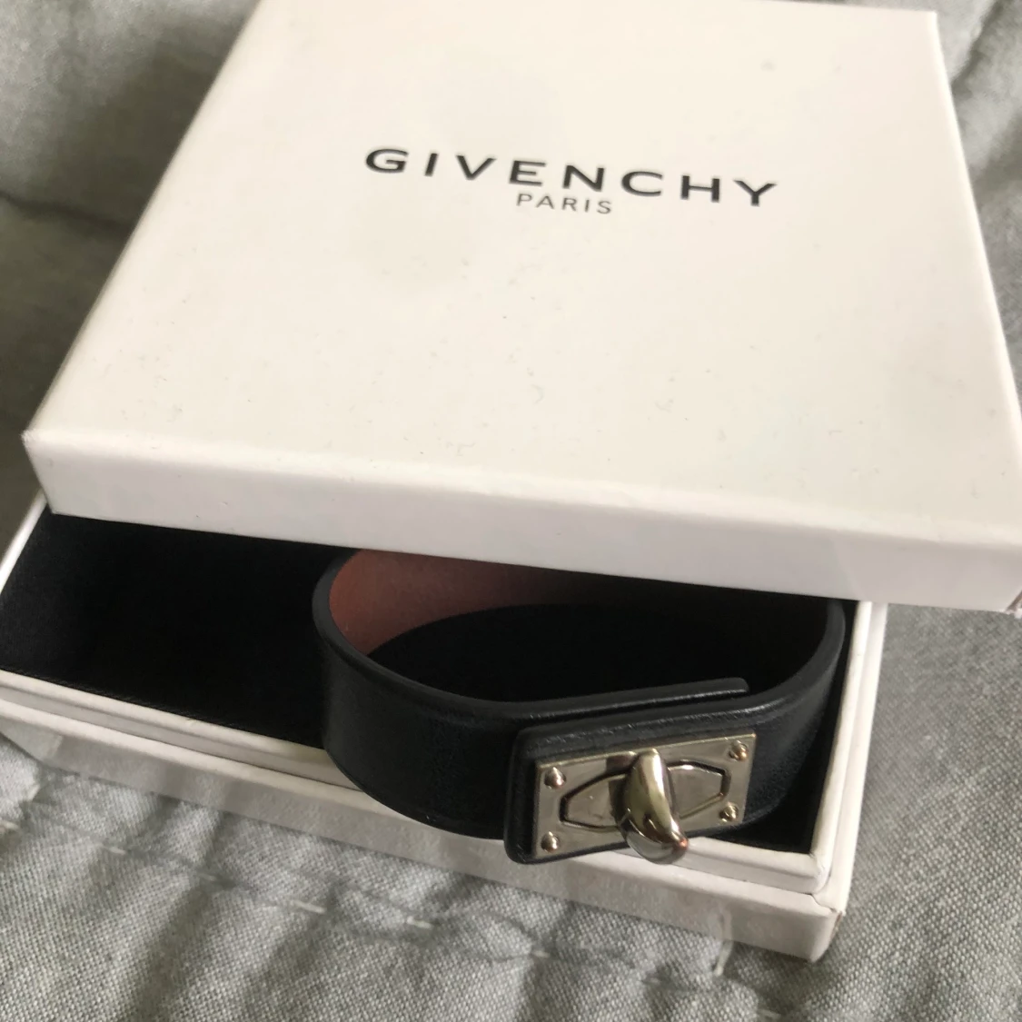 Givenchy armband - 91