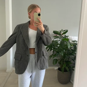 Vintage Tjock blazer  - Frakt tillkommer. Lite söndrig i fodret. 