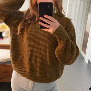 Stickad tröja från Vero Moda i storleken S😊 köparen står för frakten 💜