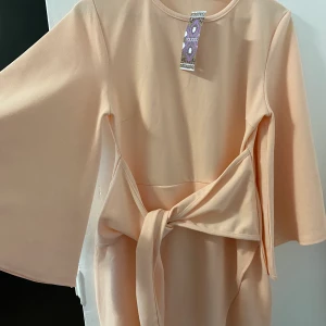 Boohoo  - Boohoo klänning strlk 38 (aldrig använt)