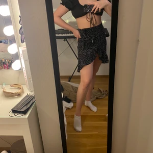 Knytkjol - Söt knytkjol, som ny🤎 kan fraktas om köparen står för den