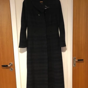Zuhre coat - Good condition 