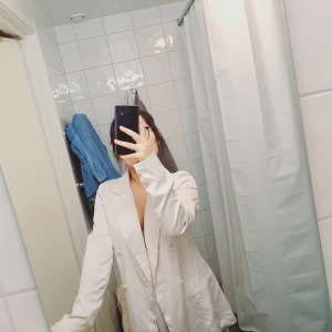 Populärset med kavaj och kjol - Helt ny, super populära