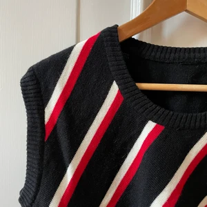 Väst  - väst som jag köpt vintage, mjuk och skönt i materialet