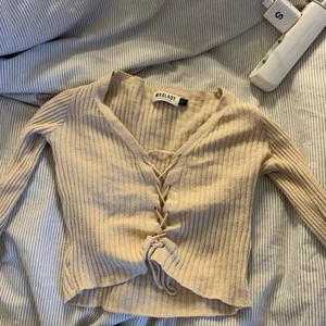 Stickad tröja  - Jätte fin o mysig tröja 