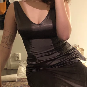 Balklänning - Superfin helt ny balklänning som allting kommit till användning! 