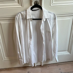 Vit skjorta Zara - Bra skick