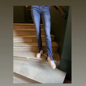 Jeans med slits - Jeans med slits 