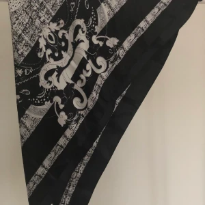 Scarf/Sjal - Scarf/sjal