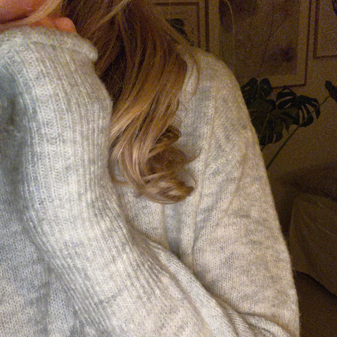 Grå stickad tröja - 91