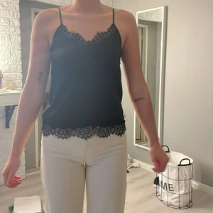 Sidenlinne  - Sidenlinne från HM, strl XS. Superbra skick. 50kr + frakt. 