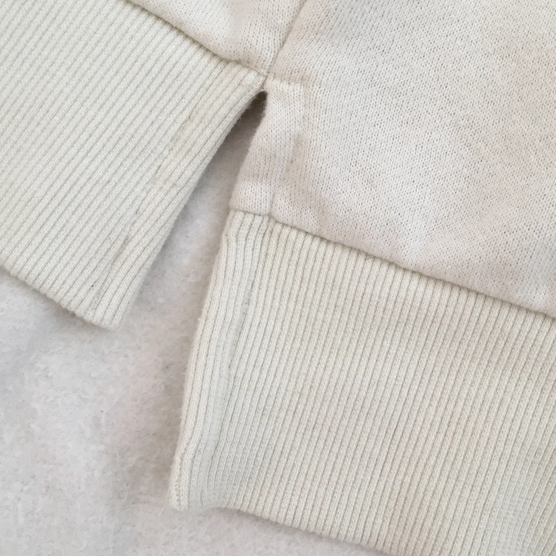 Ljusbeige långärmad  - 91