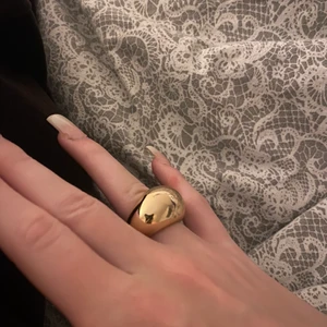 Ring!  - Liten storlek. Superfin men passar ej på mig. 20 + 10 i frakt 