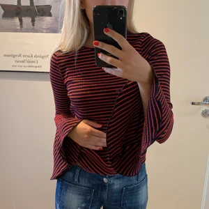 Zara tröja - Söt tröja från Zara. Säljer den för att jag sällan använder den.